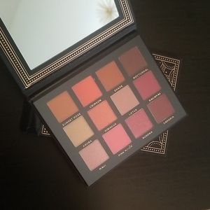 Ace Beaute Scarlet Dusk Eyeshadow Pallate